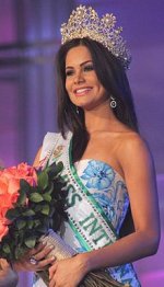 220px-Miss_Venezuela_Internacional_2013.jpeg