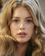 doutzen-kroes-blonde-or-brunette-v0-xxsfa4xpaxne1.jpg