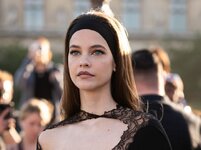 barbara-palvin-65704be55f443.jpg