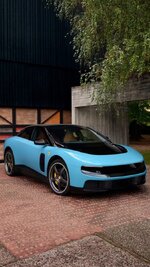 FERRARI_LUCE_FRONT_3Q_9X16_RGB_WEB_SOCIALS_ff66ef0d-f430-4ca4-8b4d-7891e59728c0 (1).jpg