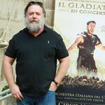 prima-gallery-russell-crowe.jpg