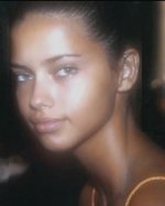 because-makeup-can-work-miracles-adriana-lima-without-v0-u6w2skmubowa1.jpg