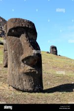 isola-di-pasqua-isola-di-pasqua-statue-cile-ctc8k7.jpg