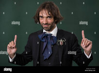 matematico-francese-cedric-villani-f39r3x.jpg